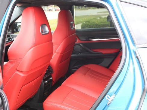 Used 2018 BMW X6 M image 55