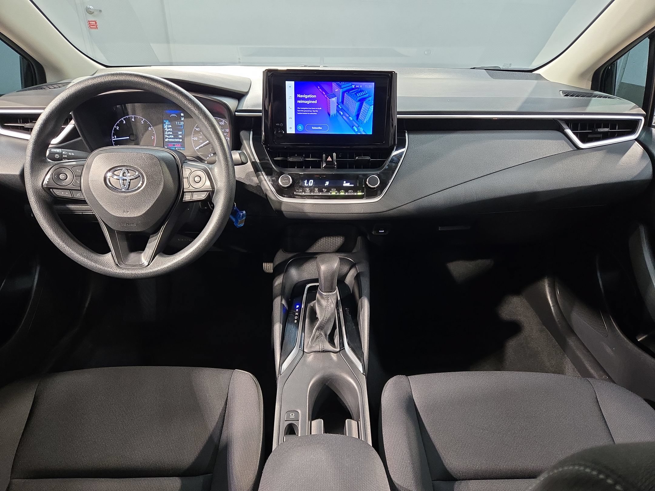 Used 2024 Toyota Corolla LE FWD image 10