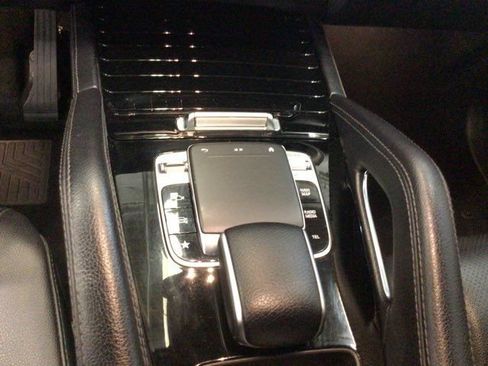 Used 2020 Mercedes-Benz GLE 350 4MATIC image 26