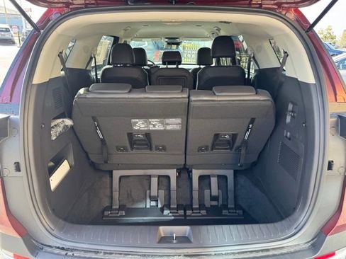 New 2026 Kia Carnival FWD image 10