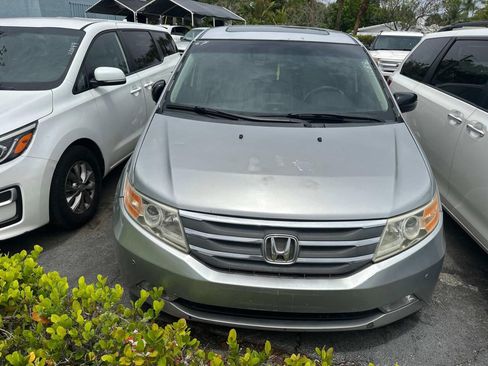 Used 2012 Honda Odyssey Touring image 2
