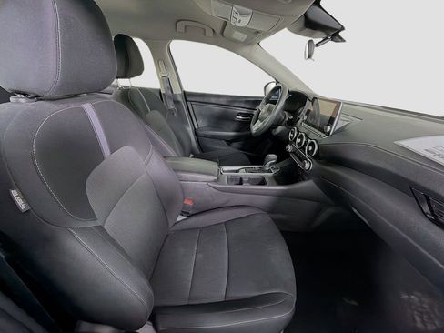 Used 2024 Nissan Sentra SV image 27