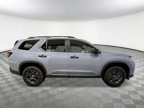 New 2026 Honda Pilot TrailSport image 8