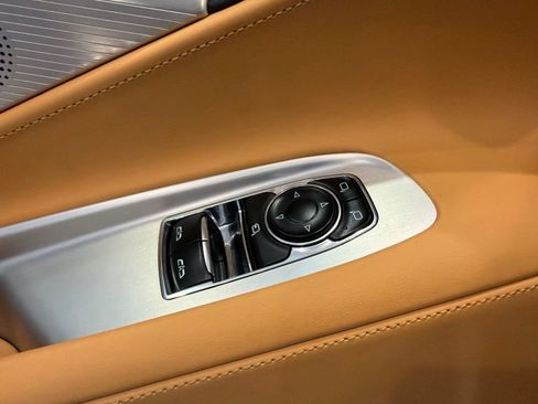 Used 2024 Chevrolet Corvette Stingray Premium Cpe w/ Z51 Performance Package RWD image 31