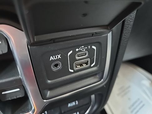 Used 2026 Jeep Gladiator Mojave AWD/4WD image 65