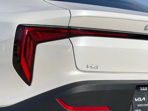 New 2026 Kia K4 EX image 4