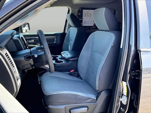 Used 2022 RAM 1500 Classic SLT RWD image 14