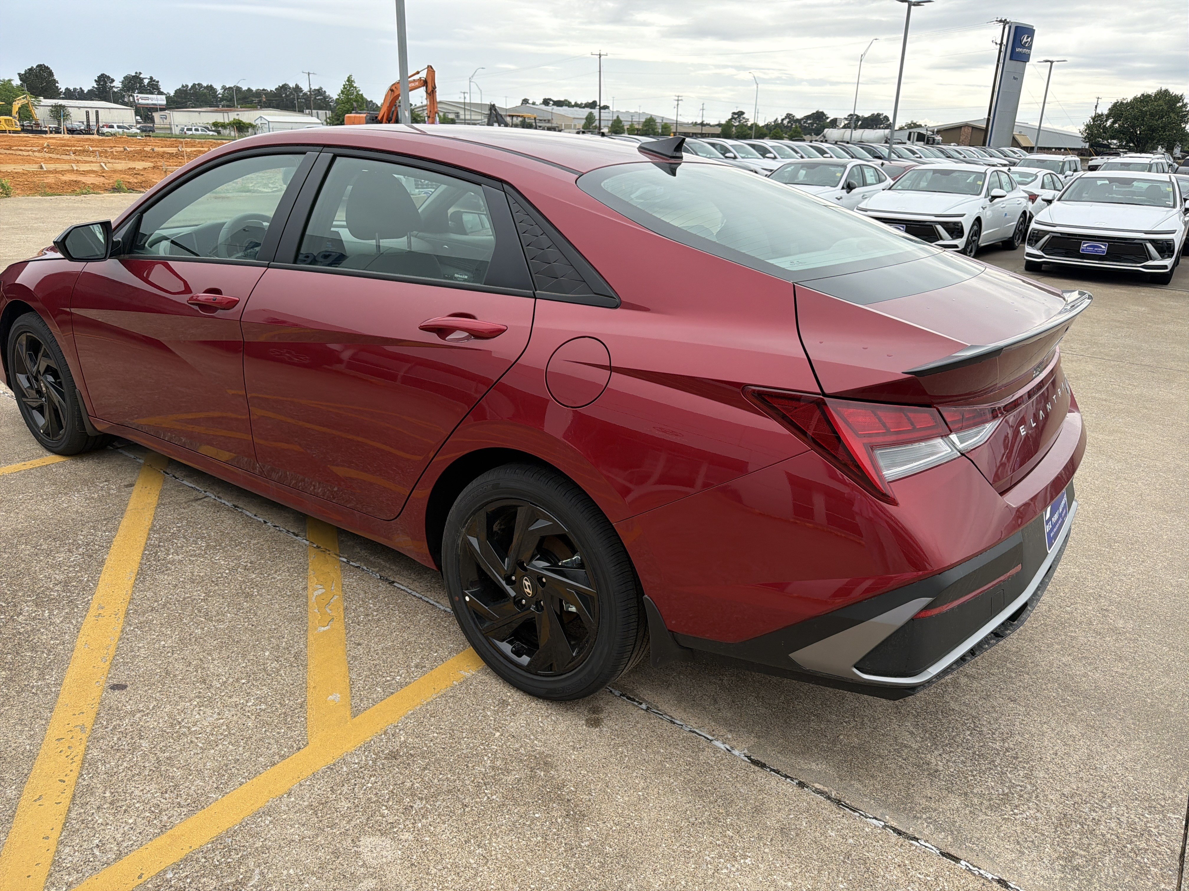 New 2026 Hyundai Elantra SEL FWD image 4