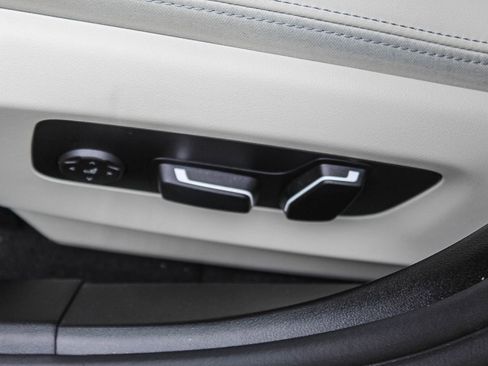 Used 2025 BMW i5 M60 image 21