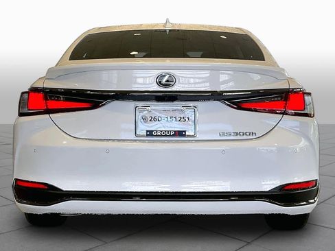 Used 2025 Lexus ES 300h F Sport w/ Accessory Package (Z1) FWD image 5