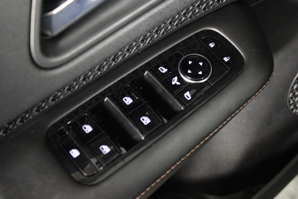 Certified 2024 Nissan Ariya AWD image 23