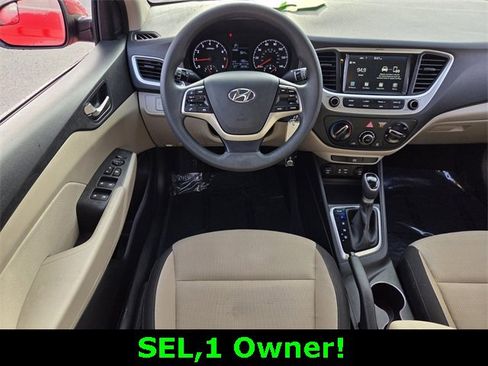 Used 2022 Hyundai Accent SEL image 12