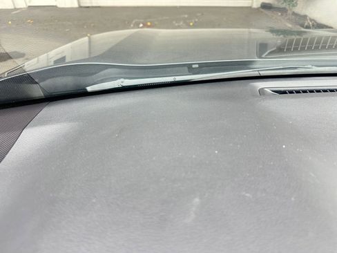 Used 2025 Toyota RAV4 XLE image 34