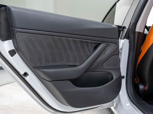 Used 2019 Tesla Model 3 Long Range image 51