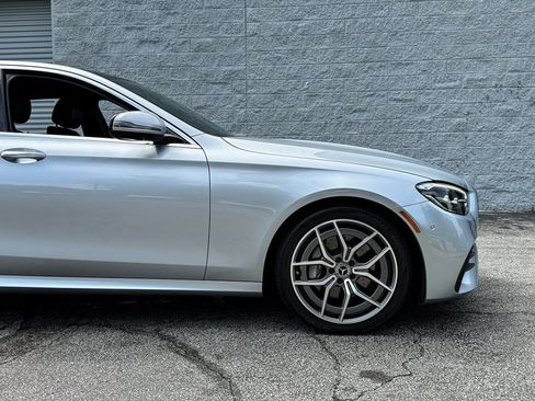 Used 2021 Mercedes-Benz E 350 4MATIC Sedan image 16