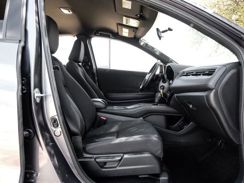 Used 2022 Honda HR-V Sport image 43