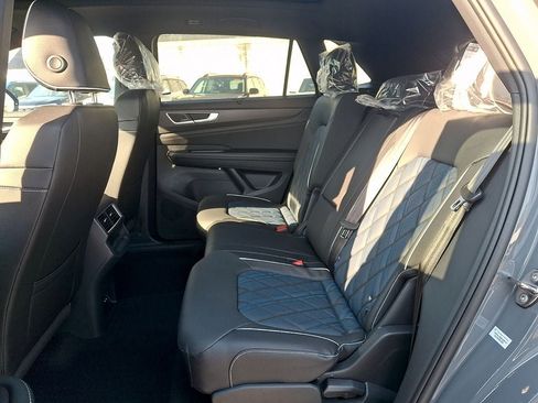 New 2026 Volkswagen Atlas Cross Sport SEL Premium R-Line AWD/4WD image 6