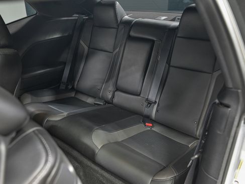 Used 2022 Dodge Challenger SXT w/ Plus Package image 25