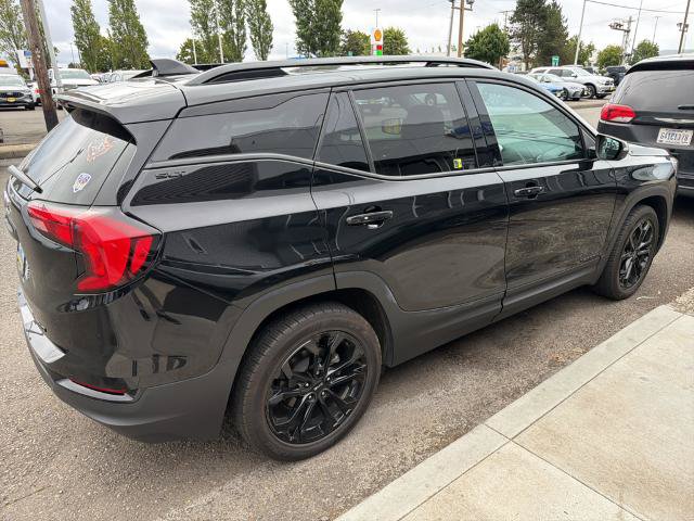 Used 2021 GMC Terrain SLT w/ Infotainment Package II AWD/4WD image 3
