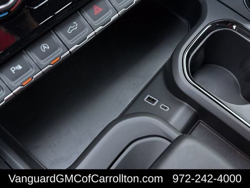 New 2026 GMC Sierra 1500 AT4 w/ AT4 Premium Package AWD/4WD image 17