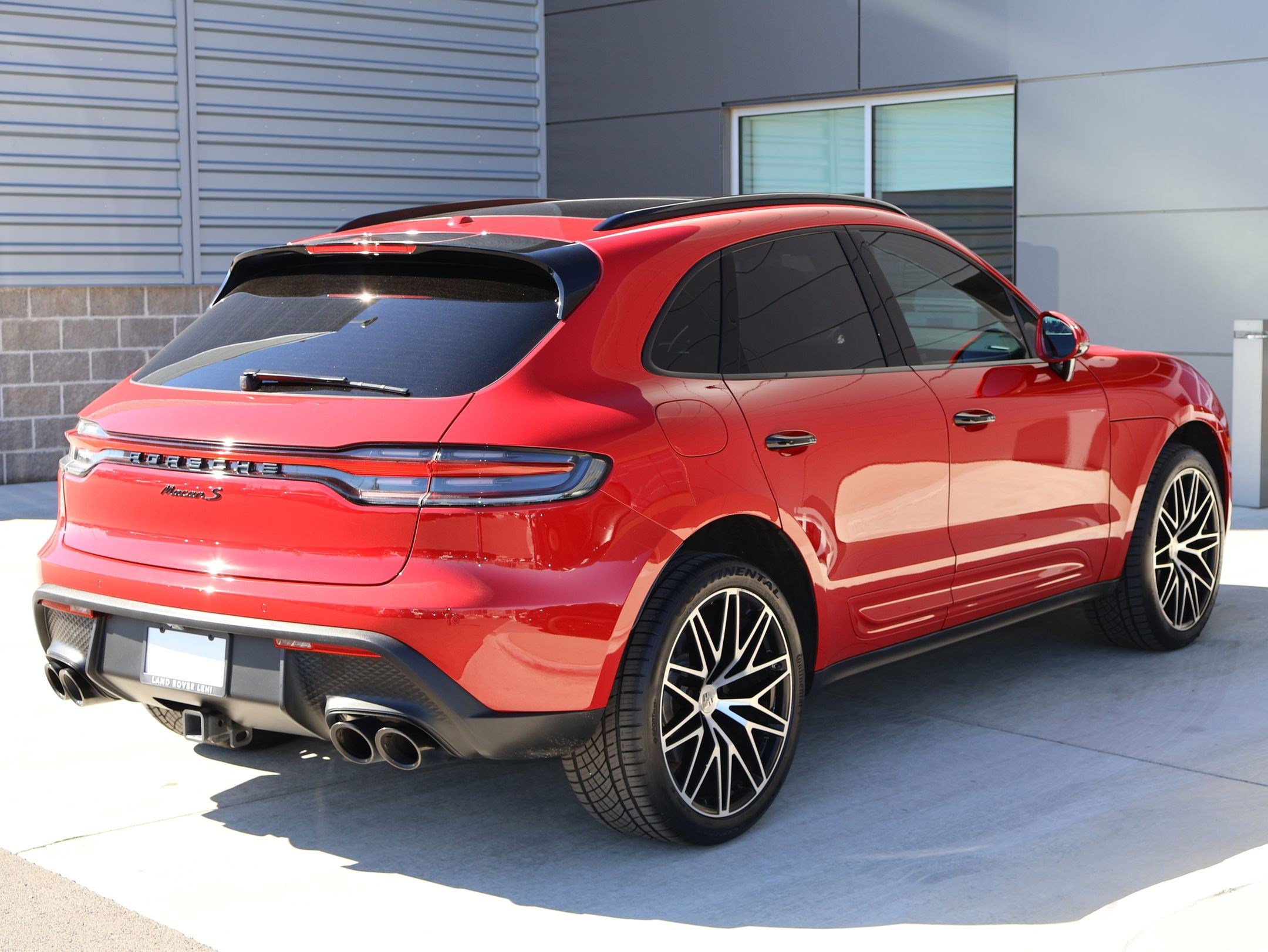 Used 2023 Porsche Macan S AWD/4WD image 5