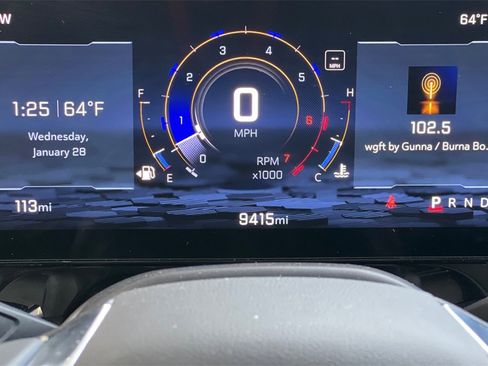 Used 2025 Chevrolet Suburban RST image 38