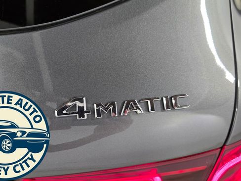 Used 2022 Mercedes-Benz GLC 300 4MATIC image 30