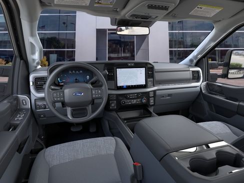 New 2026 Ford F250 XLT w/ XLT Premium Package AWD/4WD image 11