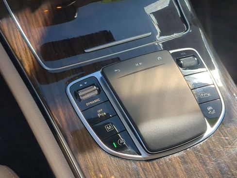 Used 2022 Mercedes-Benz GLC 300 image 26