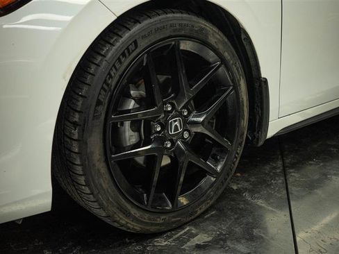 Used 2022 Honda Civic Sport image 3