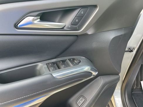 New 2026 Chevrolet Traverse LT w/ Midnight/Sport Edition image 9