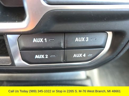 Used 2025 Jeep Wrangler Unlimited Sahara image 43