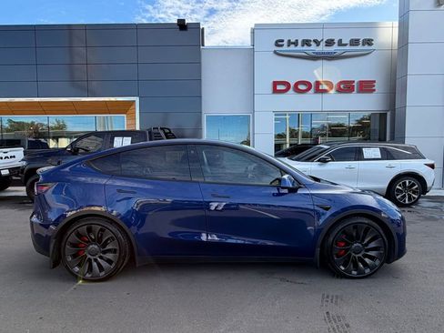 Used 2022 Tesla Model Y Performance image 7