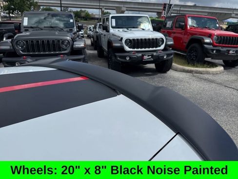 Used 2022 Dodge Charger R/T w/ Blacktop Package RWD image 22