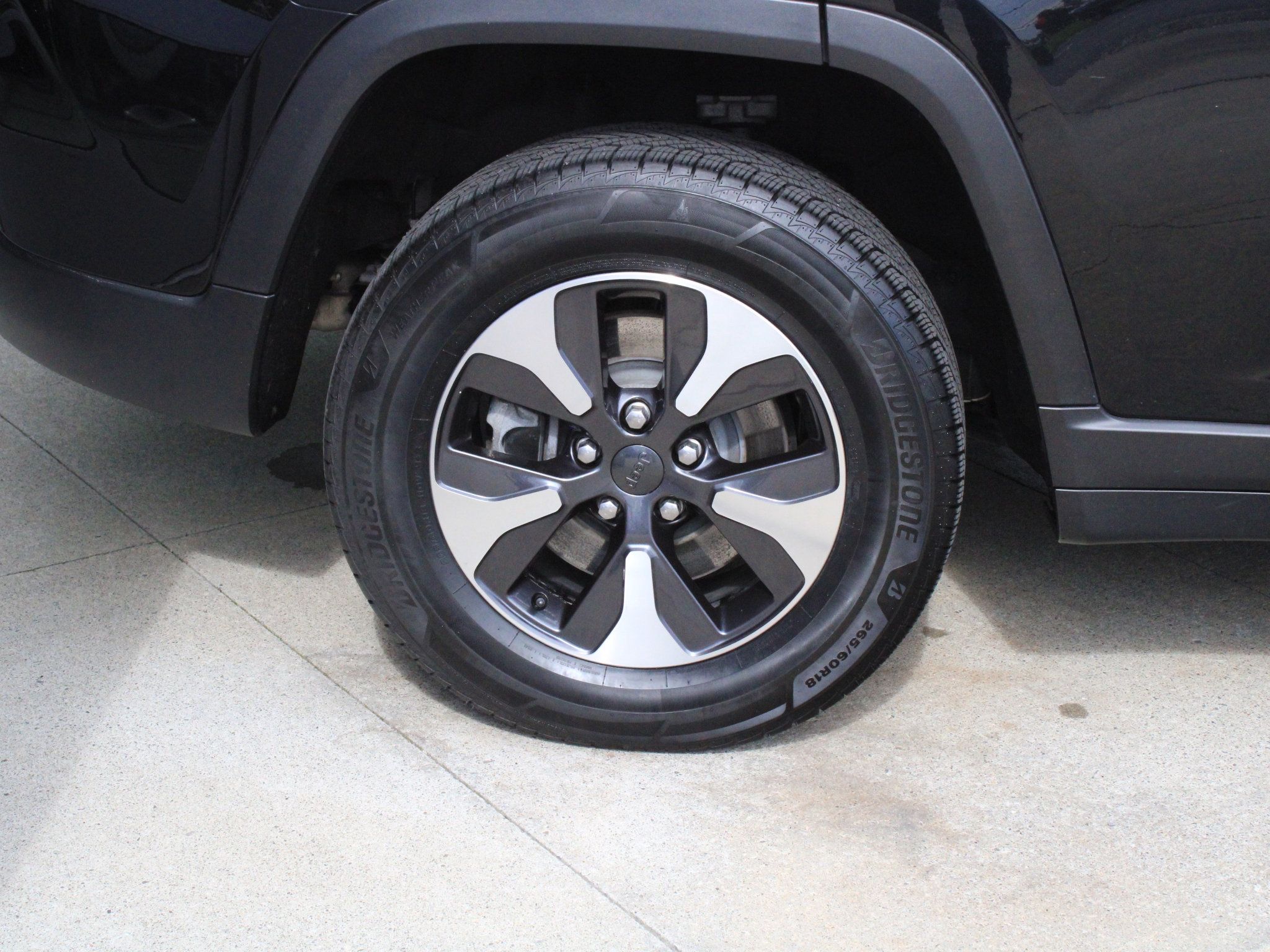 Used 2023 Jeep Grand Cherokee 4WD 4xe image 37