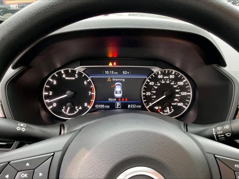 Used 2024 Nissan Altima 2.5 SV FWD image 25