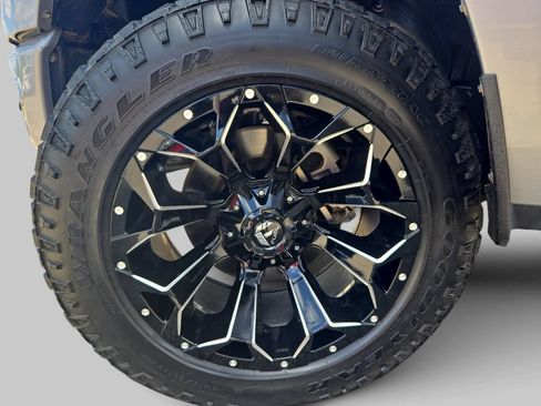 Used 2022 RAM 1500 Big Horn w/ Night Edition AWD/4WD image 35