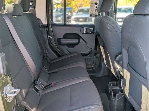 Used 2023 Jeep Gladiator Willys image 35
