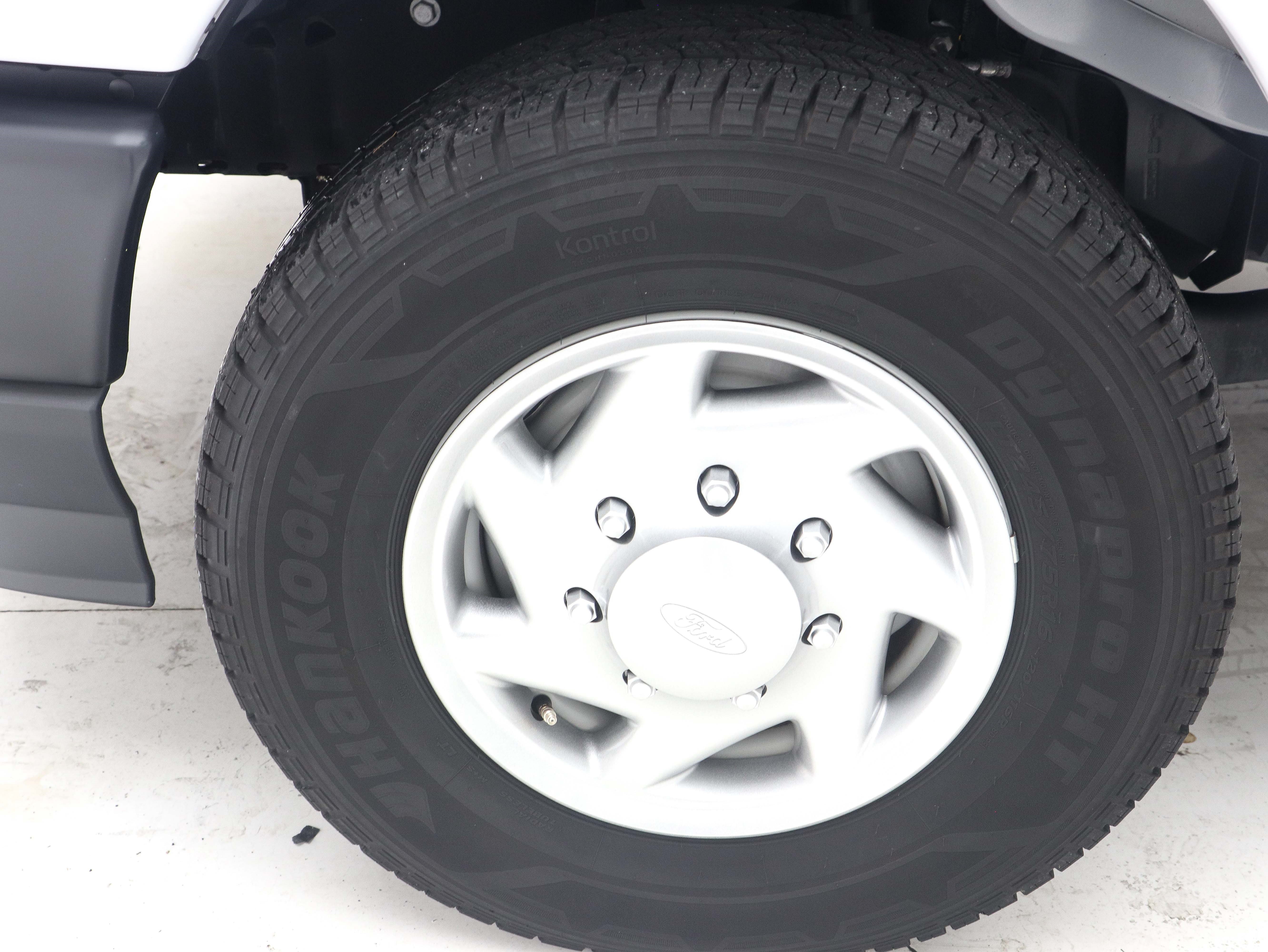Used 2023 Ford E-350 and Econoline 350 Super Duty RWD image 24