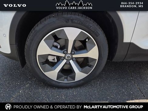 Certified 2026 Volvo XC40 B5 Plus w/ Protection Package Premier AWD/4WD image 27