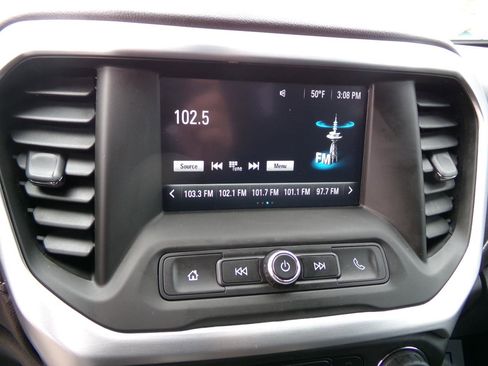 Used 2019 GMC Acadia SLE image 15