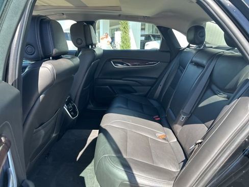 Used 2013 Cadillac XTS Luxury image 20