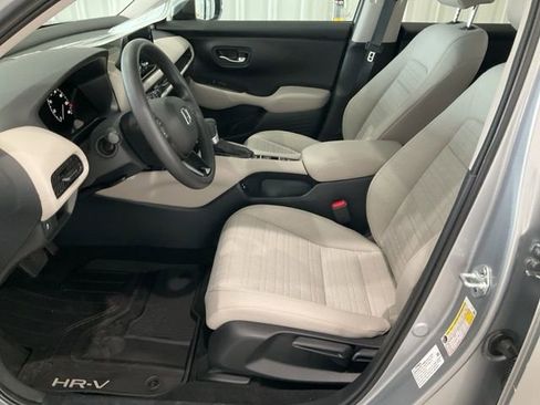 New 2026 Honda HR-V LX image 4