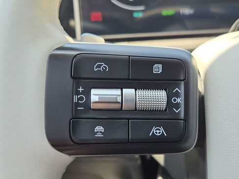 Used 2025 Hyundai Santa Fe Calligraphy FWD image 24