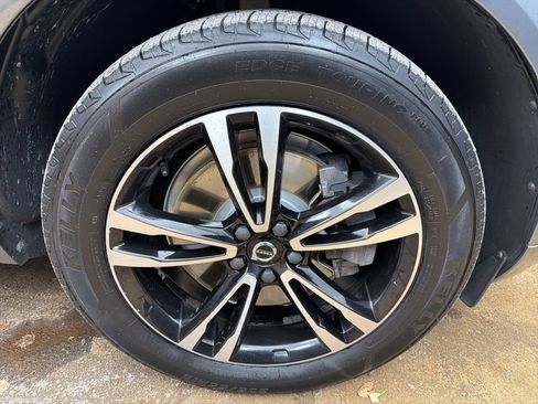 Used 2020 Volvo XC60 T6 Momentum image 33