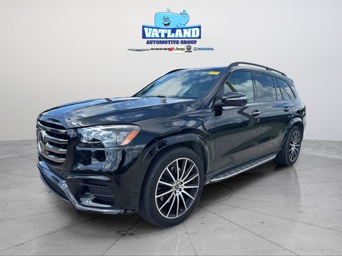 Used 2025 Mercedes-Benz GLS 450 4MATIC image 27