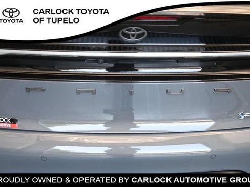 Used 2025 Toyota Prius Plug-In Hybrid FWD image 35