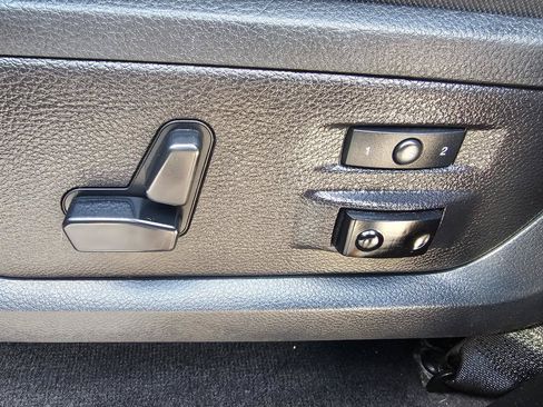 Used 2015 RAM 2500 Limited AWD/4WD image 33