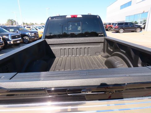 Certified 2024 Ford F250 Platinum image 12