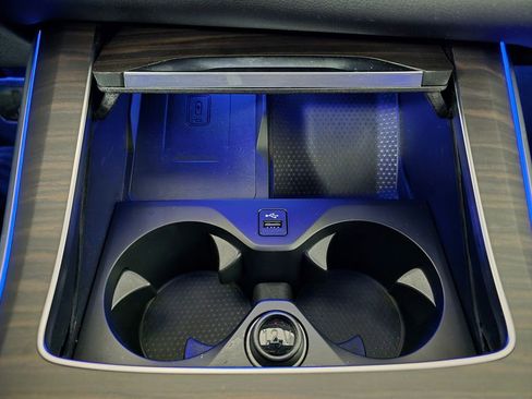 Certified 2025 BMW X5 xDrive40i w/ Executive Package image 29